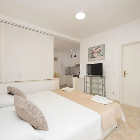 Gorgeous In With Wifi Apartment *
